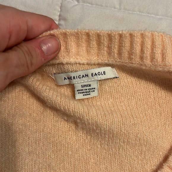 American Eagle sweater - Picture 2 of 2